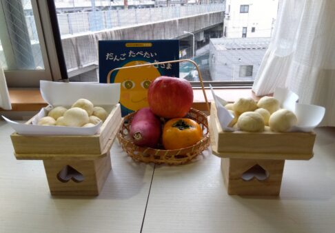 ３歳児　うさぎ組　「食育　お月見団子作り」