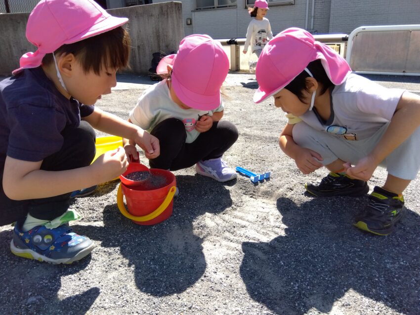 みんなで何お話ししているのかなあー？？