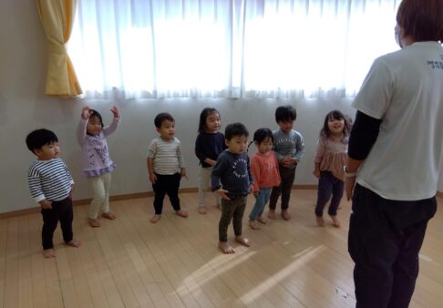 ２歳児 ぱんだ組　「体操教室」