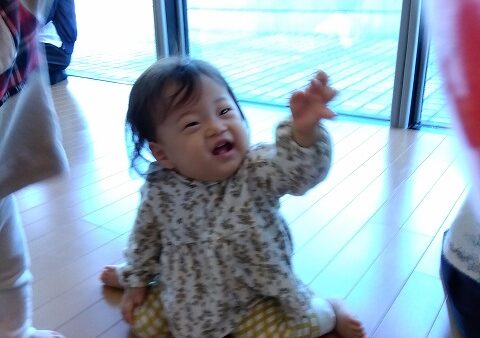 風船遊び～０歳児～