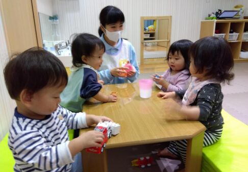 ０歳児　室内あそび