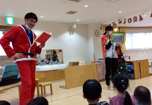 ４歳児　きりん組　「サンタさんが来てくれた❗」