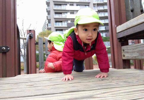 1歳児　そら組「初めての公園♪」