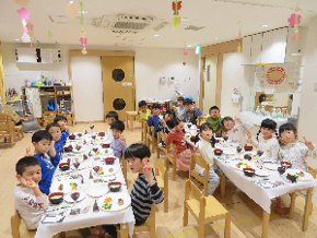 ５歳児　くじら組　「レストランごっこ🍷🍴」