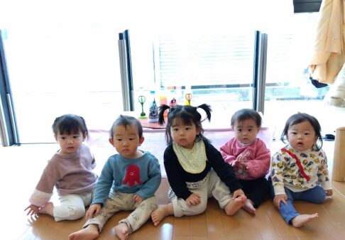 ひな祭り会　～０歳児～