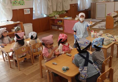 ☆2歳児　こぐま組　３月食育☆　