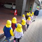 ２歳児　お散歩