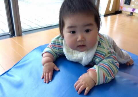 室内遊び～０・１歳児クラス～