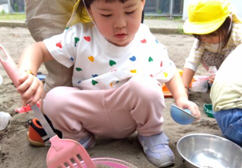 【２歳児】砂場遊び