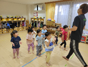 ３歳児　うさぎ組　「体操教室」