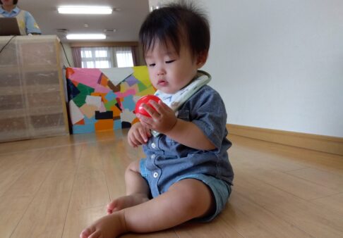 0歳児　室内遊び♪