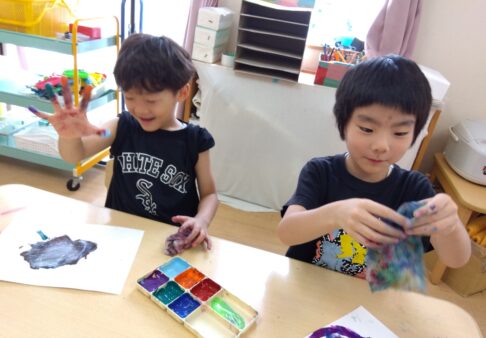 幼児クラス　室内遊びの様子🎶