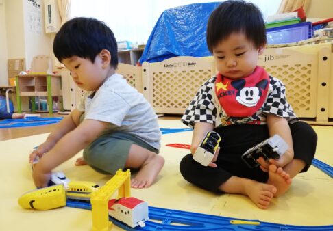 １歳児　＊室内遊び＊