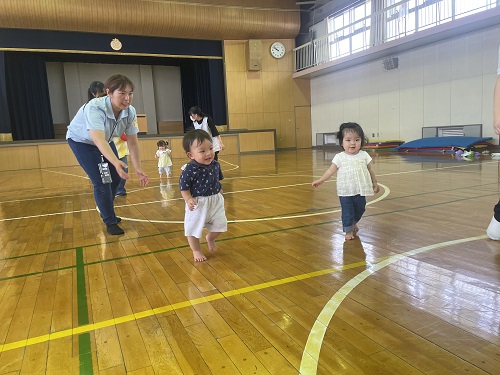 初めての場所の中、楽しく遊んで少しずつ慣れていきます🥰

