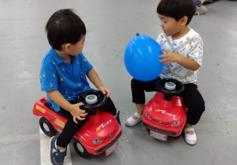 2歳児　身体を動かして遊んだよ！