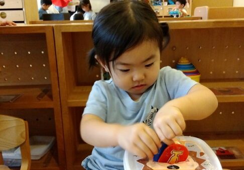 机上遊びの様子～1歳児～