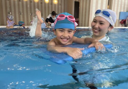 4,5歳児　温水プール☆彡