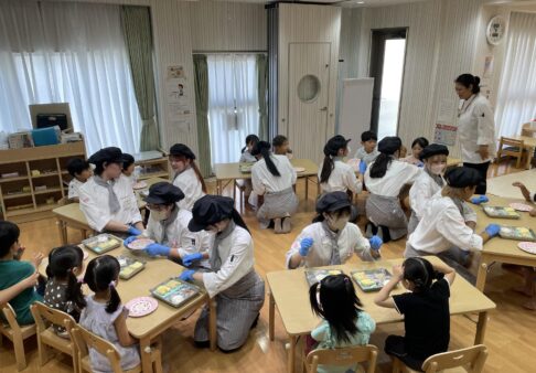 ４歳児・５歳児　スイーツ作り体験「お月見」