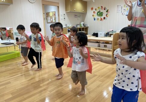 ２歳児　踊り