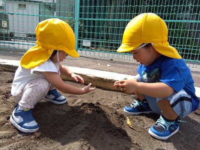 1歳児 お散歩に行ったよ！