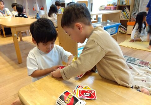 ３～５歳児「これはこうするんだよ！」