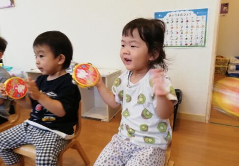 ２歳児　＊初めての楽器遊び＊