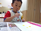 3歳児　吹き絵で制作！