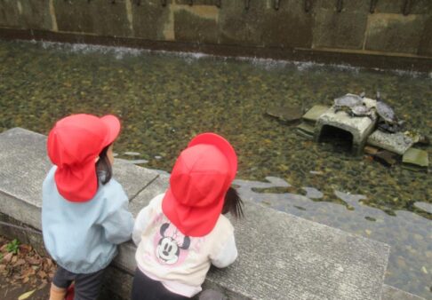 1歳児「新宿中央公園へ行ってきました🌈」