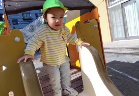 1歳児：園庭で遊びました！