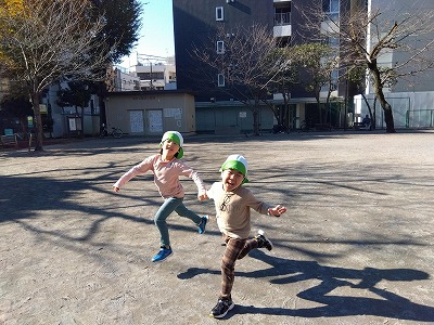 ４歳児　戸外あそび