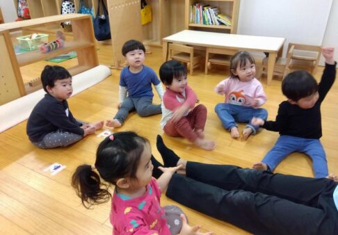 １歳児　ダンス