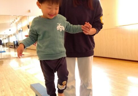 １歳児　体操遊び