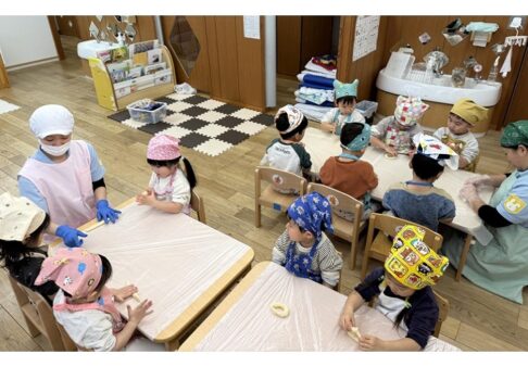 ♪2歳児　こぐま組　1月食育♪