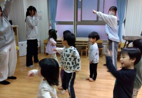 新入生歓迎会に向けての練習風景