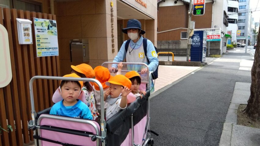 その後は、広域避難場所へのルートを確認しました。
避難訓練、全員がよく頑張りました👏