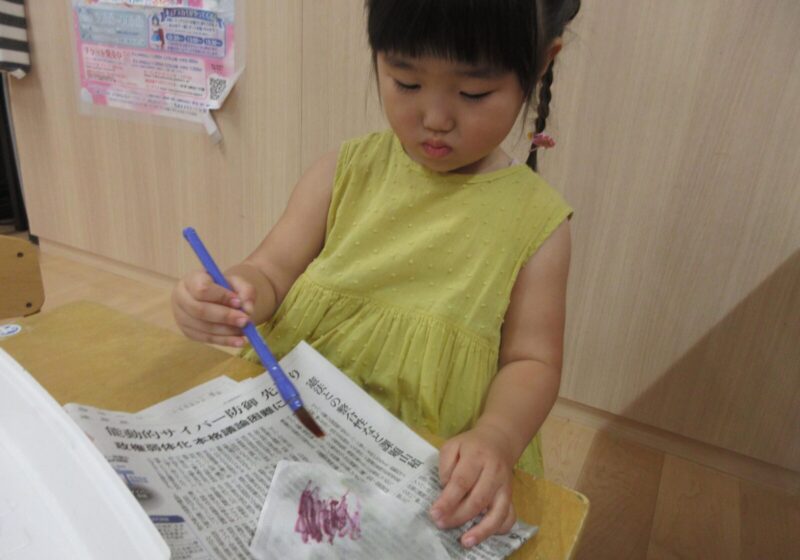 短冊を作ろう会の様子♪
