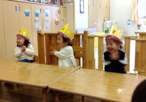 りすぐみ（１歳児クラス）☆３月の誕生日会
