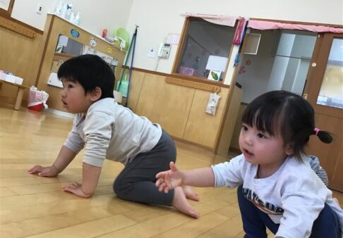 ２歳児クラス「リトミック♪」