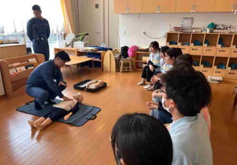 園内研修～応急救護訓練～