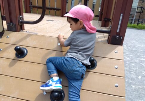 2歳児「手足の力がついてきたよ💪💪✨」