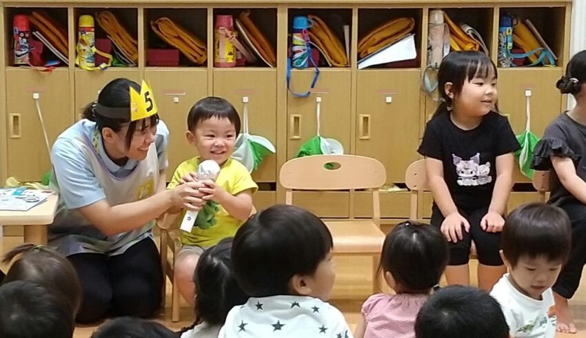 誕生月のみなさん、前にでてとっても楽しそうにインタビューにこたえていました👏