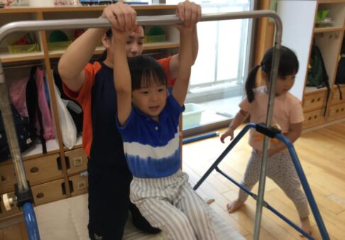 ３歳児クラスの様子♪(スポーツプログラム)