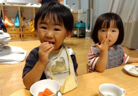 2歳児「果物大好き💓」