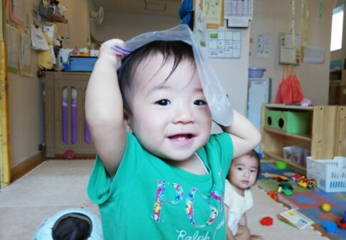 ０歳児　＊感触遊び＊