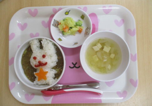 給食の様子