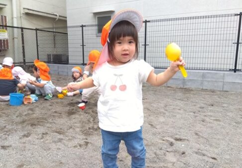 1歳児　りす組「公園を満喫！」
