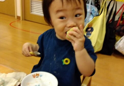 りす組（１歳児クラス）☆10月食育