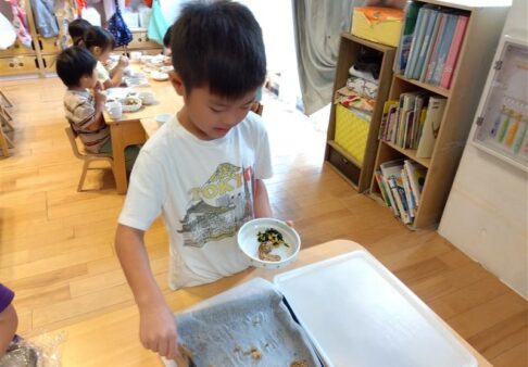 3~5歳児「バイキング給食😋」