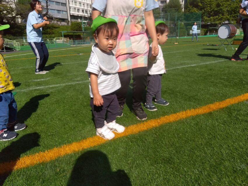 先生とお友達と一緒に入場!