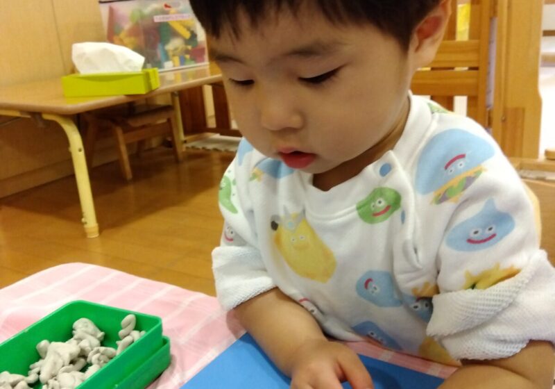 粘土コネコネ♪